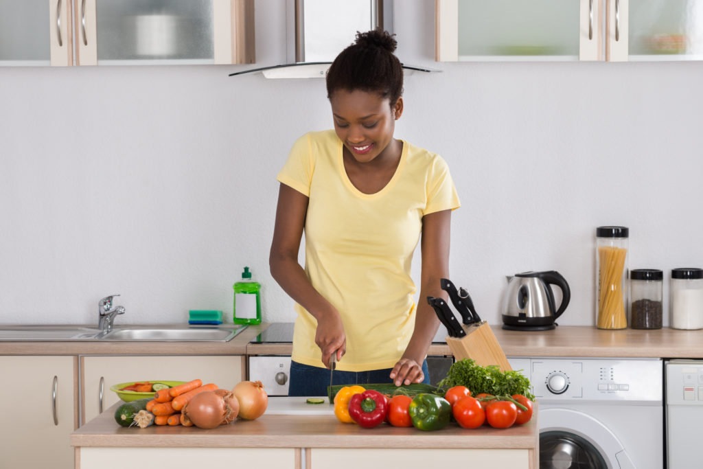 Quick Cooking Tips for College Students | explorehealthcareers.org